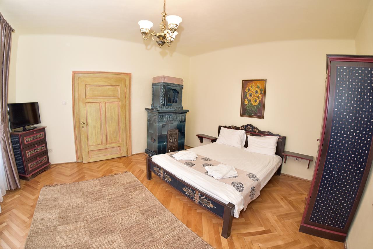 La Maisonnette Braşov Buitenkant foto