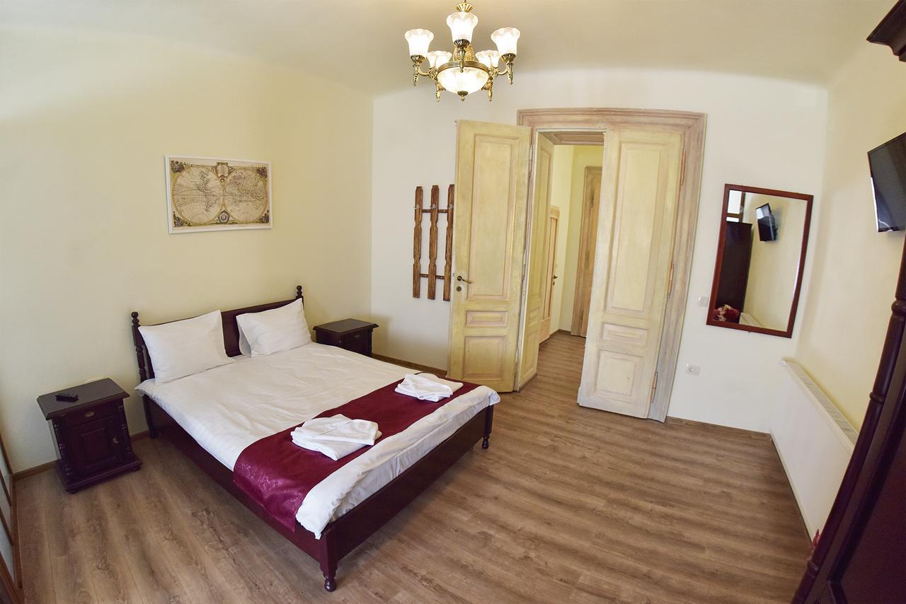 La Maisonnette Braşov Buitenkant foto