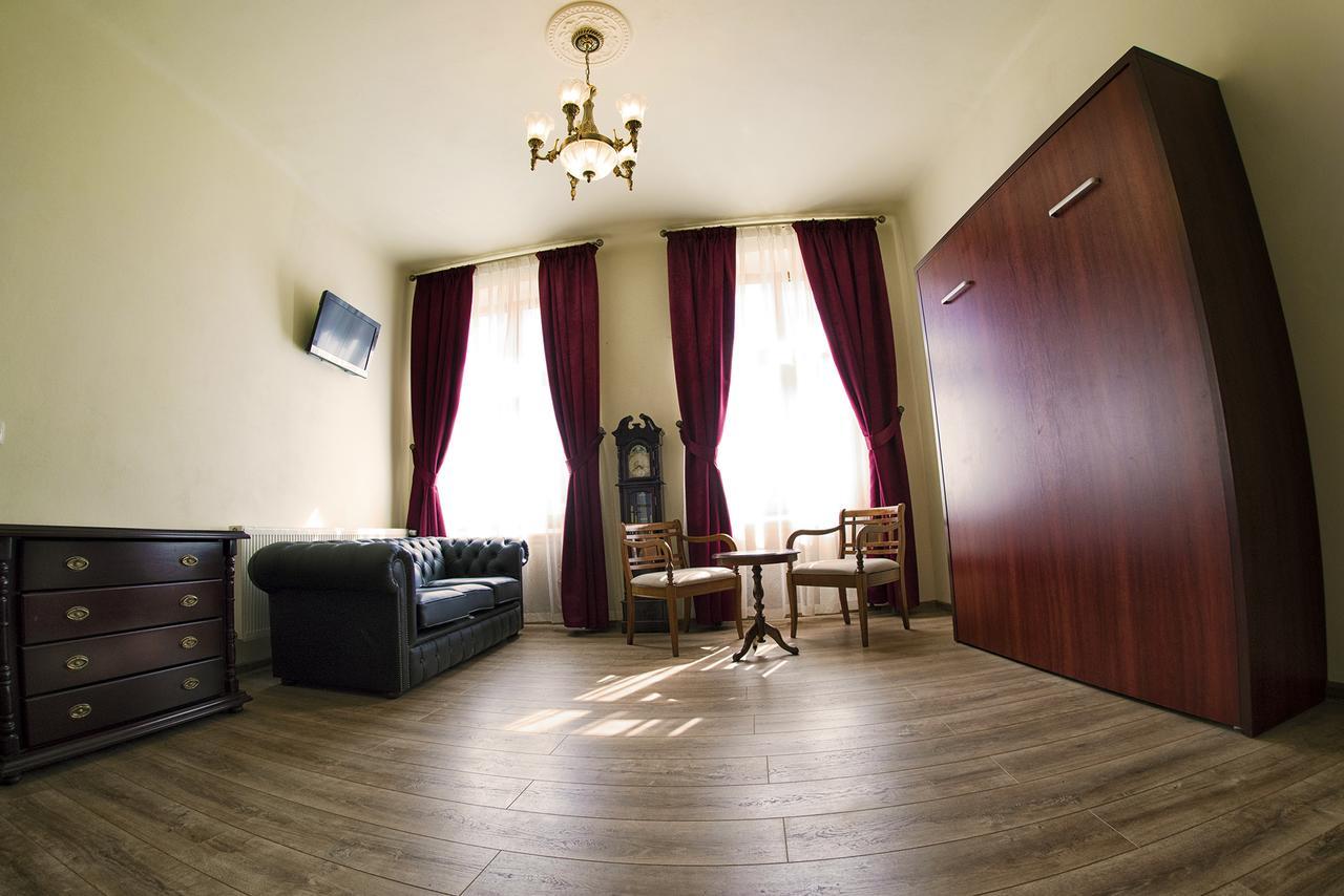 La Maisonnette Braşov Buitenkant foto