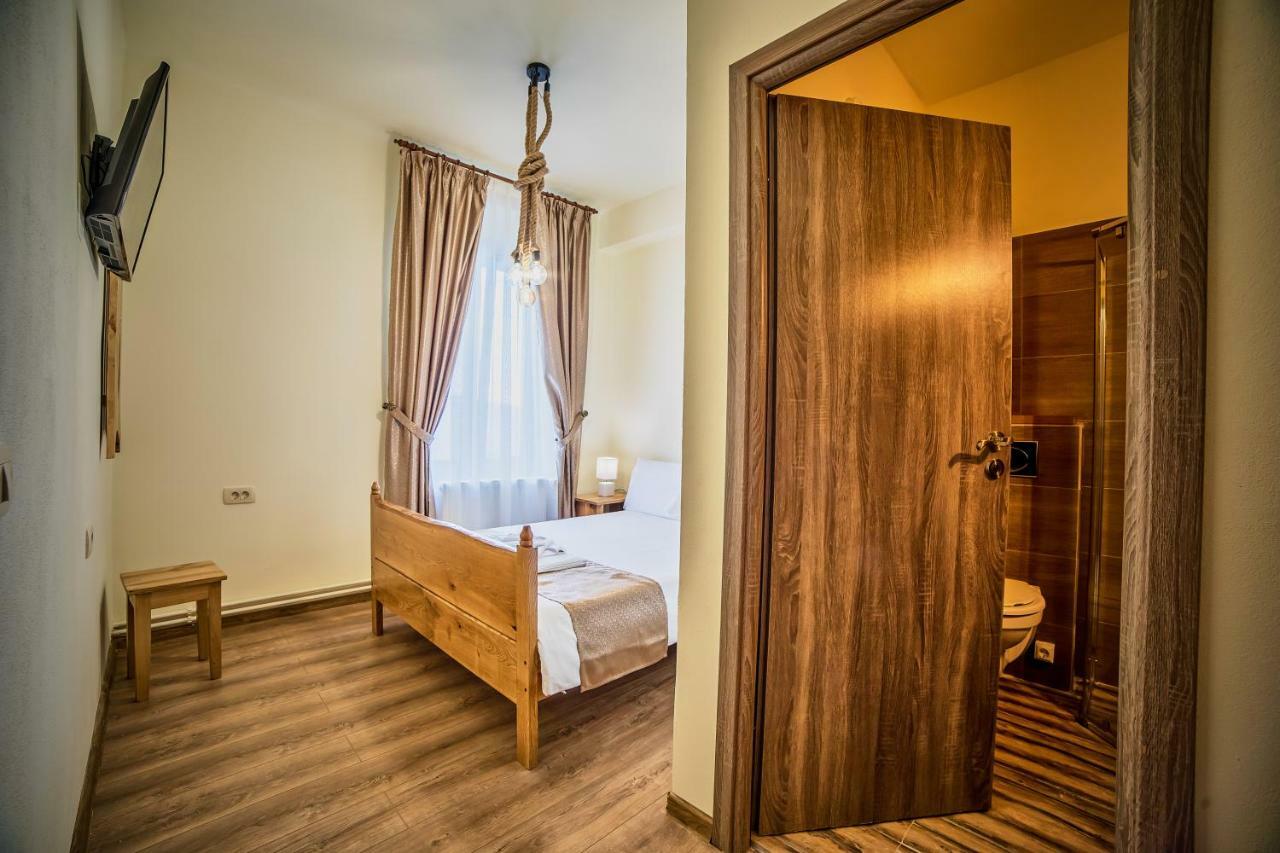 La Maisonnette Braşov Buitenkant foto